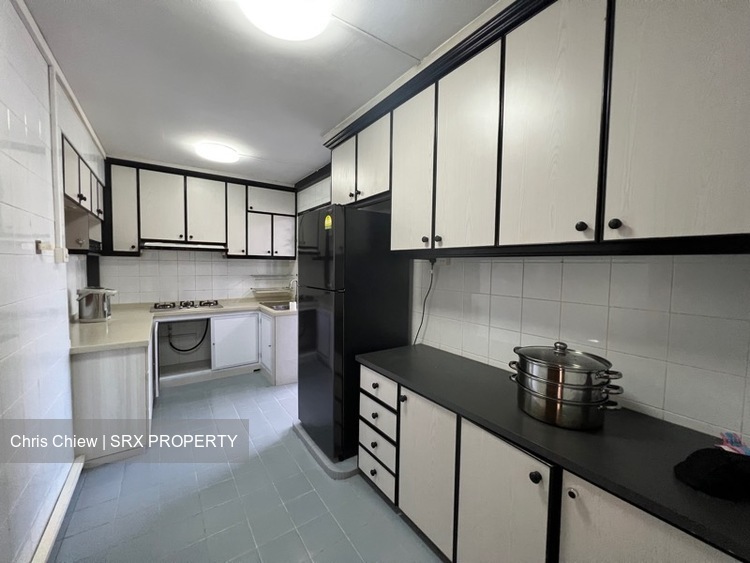 Blk 286B Toh Guan Road (Jurong East), HDB Executive #520641811